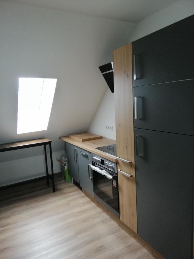 Moeblierte Dachgeschosswohnung In Ruhiger Lage Zu Vermieten