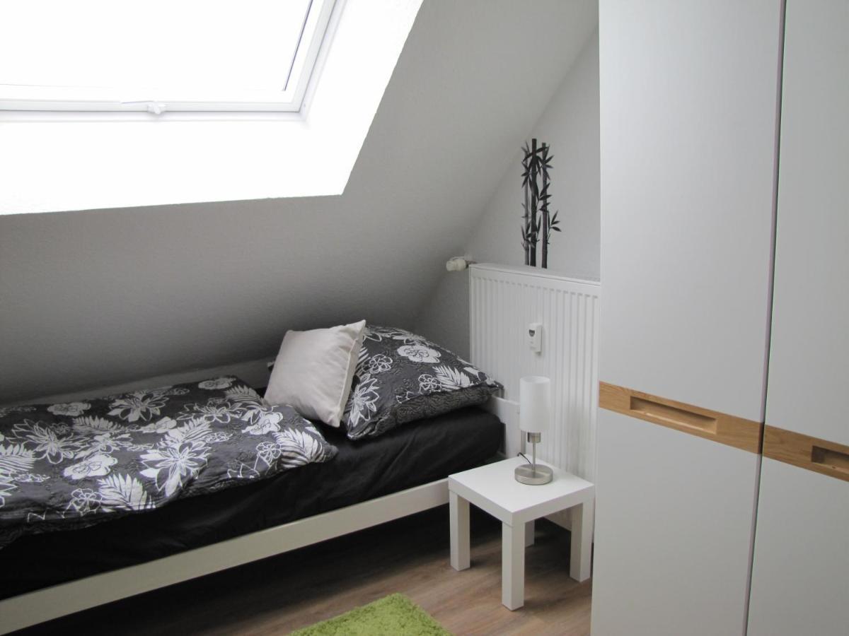 Apartment Moeblierte Dachgeschosswohnung In Ruhiger Lage Zu Vermieten Wetzlar